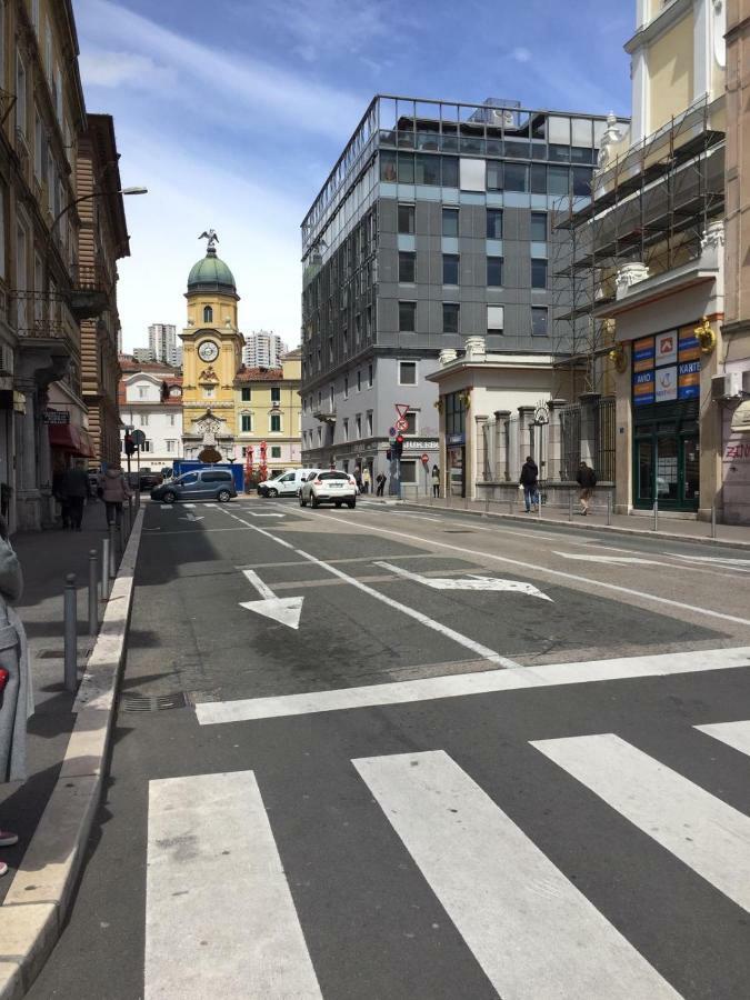 Apartman Licia Риека Экстерьер фото